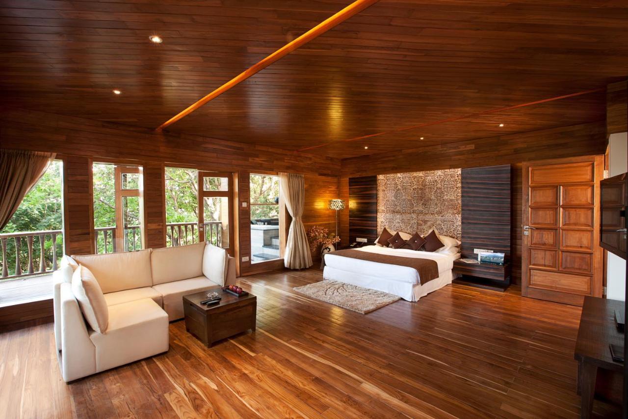 Aamby Valley City Lonavala Eksteriør bilde A bedroom at the resort