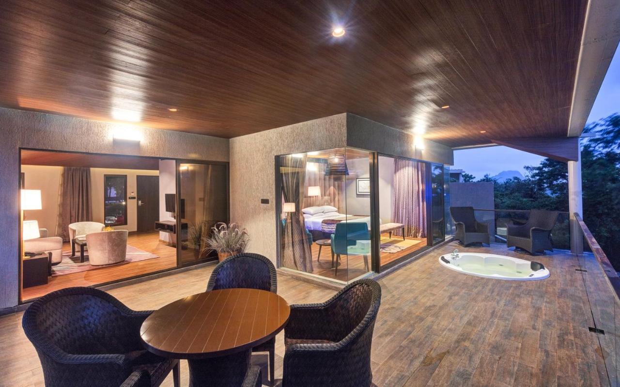 Aamby Valley City Lonavala Eksteriør bilde The interior of a suite at the hotel