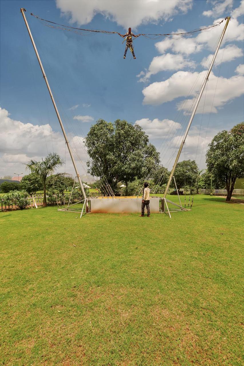 Aamby Valley City Lonavala Eksteriør bilde The trampoline at the park